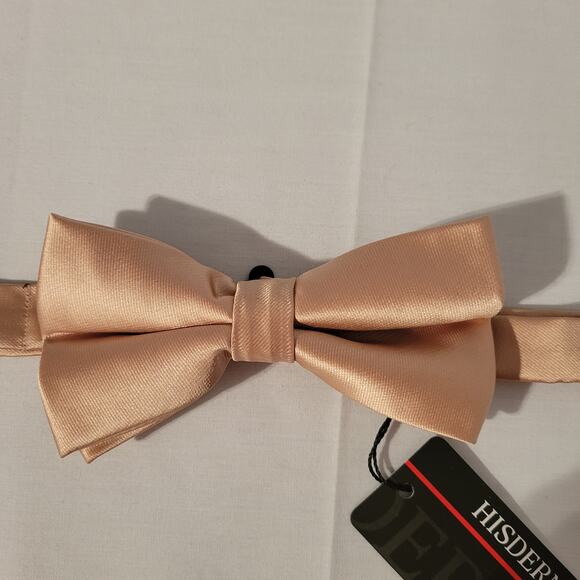 NWT Hisdern satin champagne adjustable bow tie, solid color - Picture 2 of 9